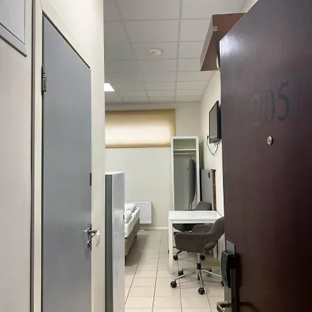 Center Near Old Town شقة