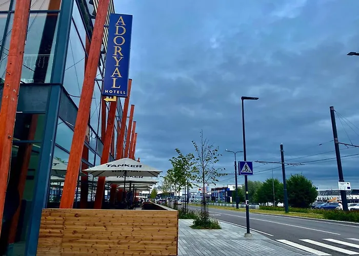 Harbour Cabins Near Old Town Apartman