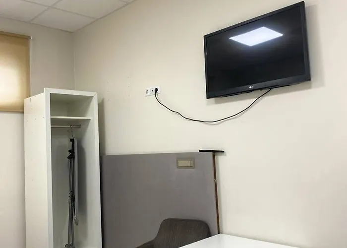 Harbour Cabins Near Old Town